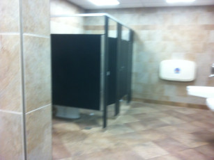 Washroom 4 stalls