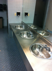 Washroom 6 steel counter sinks